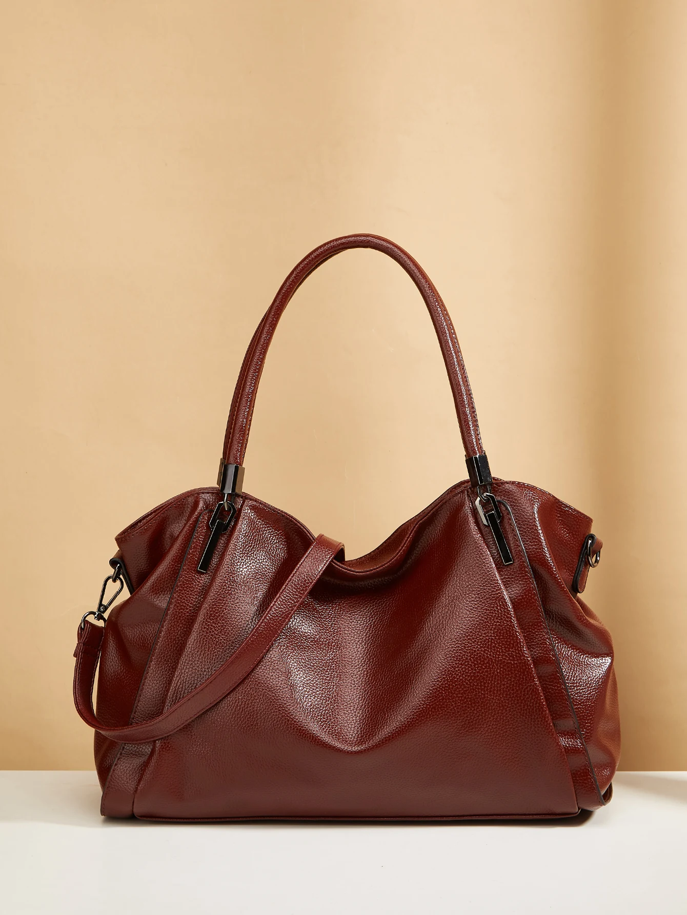 

Вместительная женская сумка-тоут нового стиля, универсальная, однотонная, минималистичная, для ношения в руке и на плече