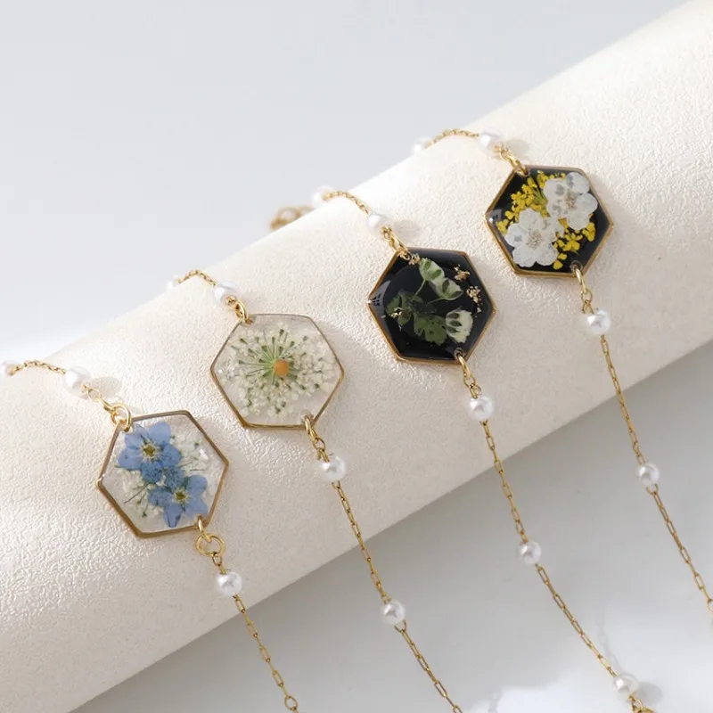 Forget-me-not Dried Flower Resin Bracelet Hexagonal Real Pressed Flower Pendant with Pearl Chain Floral Jewelry for Women Girls