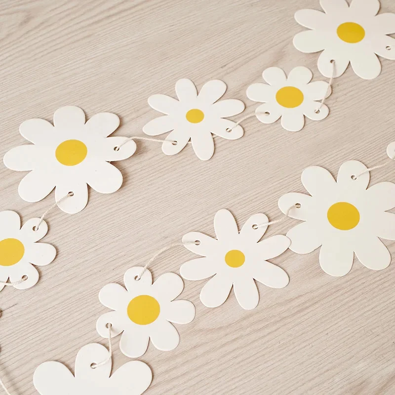 1 Satz Gänseblümchen Banner Geburtstags feier Sac kleinen weiße Blume Girlande Konfetti Gänseblümchen Flagge Baby party Hochzeits feier Ammer Dekoration – Detail 3