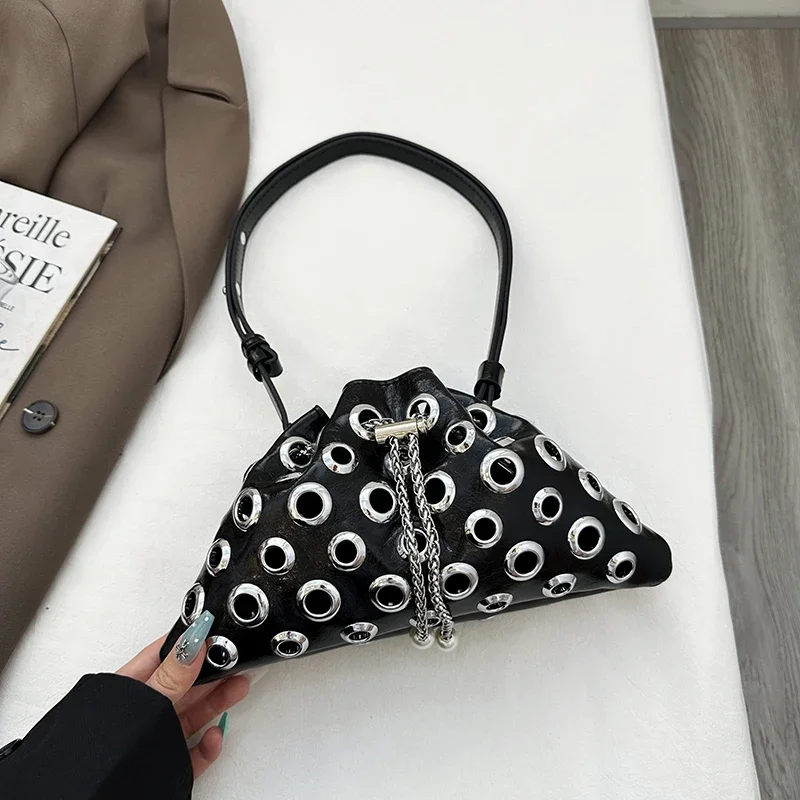 

Women Metal Stud Y2k Shoulder Bag Large Capacity Retro Hollow Handbag Triangle Design Crossbody Bag Drawstring Bucket Handbag