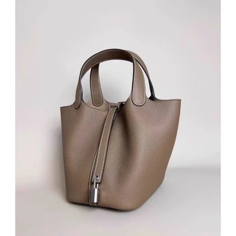 حقيبة يد صغيرة مصنوعة يدويًا من جلد البقر TC مصنوعة يدويًا ومخيطة يدويًا مكونة من 18 حقيبة يد للنساء