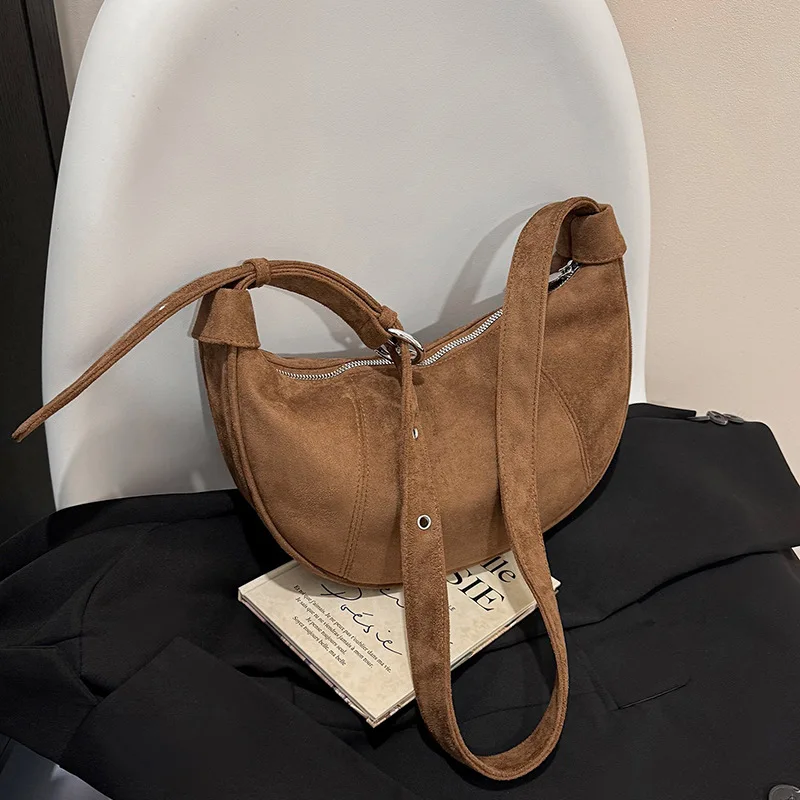 

2025 Croissant Bag, Casual Crossbody Purse for Women, Versatile Underarm Shoulder Bag, Minimalist Day to Night Tote, Textured