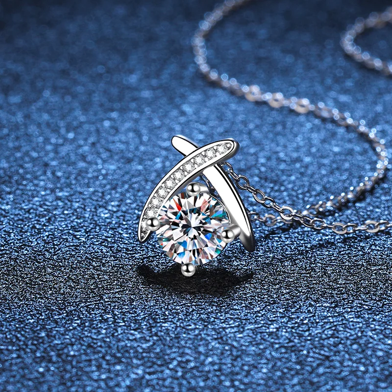 D color moissanite pendant 1 carat white gold heart-to-heart love light luxury moissanite silver necklace platinum PT950 mark