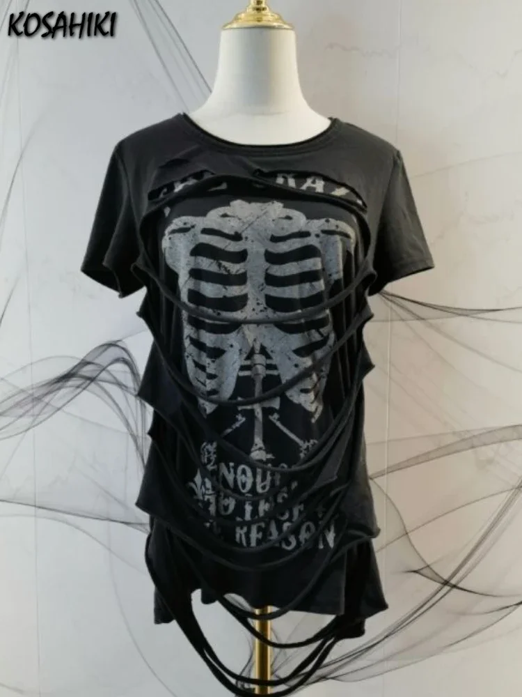 Falso in due pezzi T-shirt da donna Streetwear Hip Hop Goth Top Harajuku Grunge Y2k Top Vintage Black Skull Strappato Hollow Tees 2024