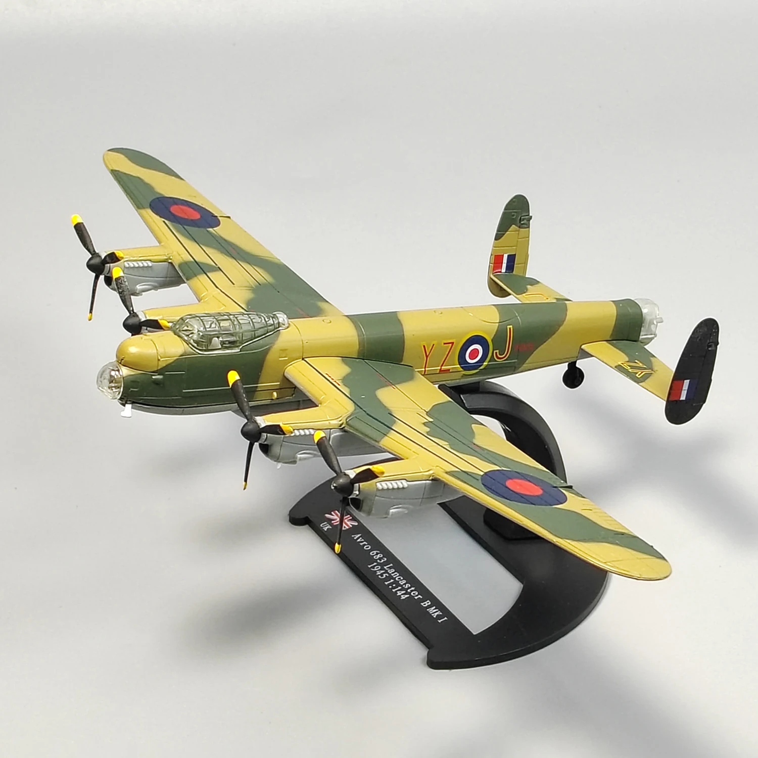 1:144 Scale British Air Force Lancaster Bomber Model Diecast Alloy Classics Toys Souvenir Ornament Gifts Static Display