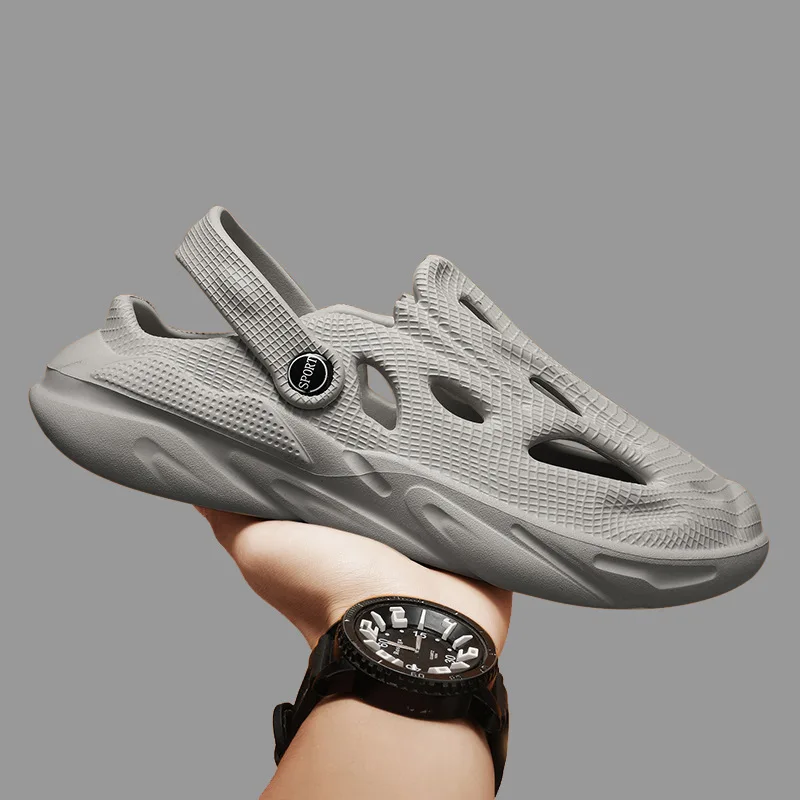 New sandals, summer trendy men, coconut hole shoes, and openwork beach slippers are unisex for both men and women