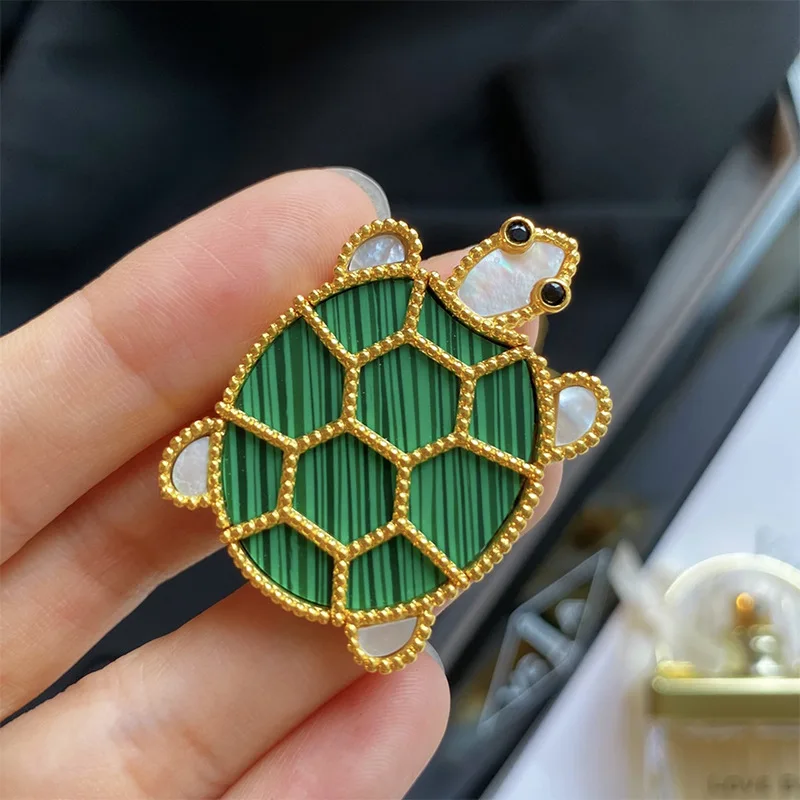 

European and American fashionable turtle animal brooch