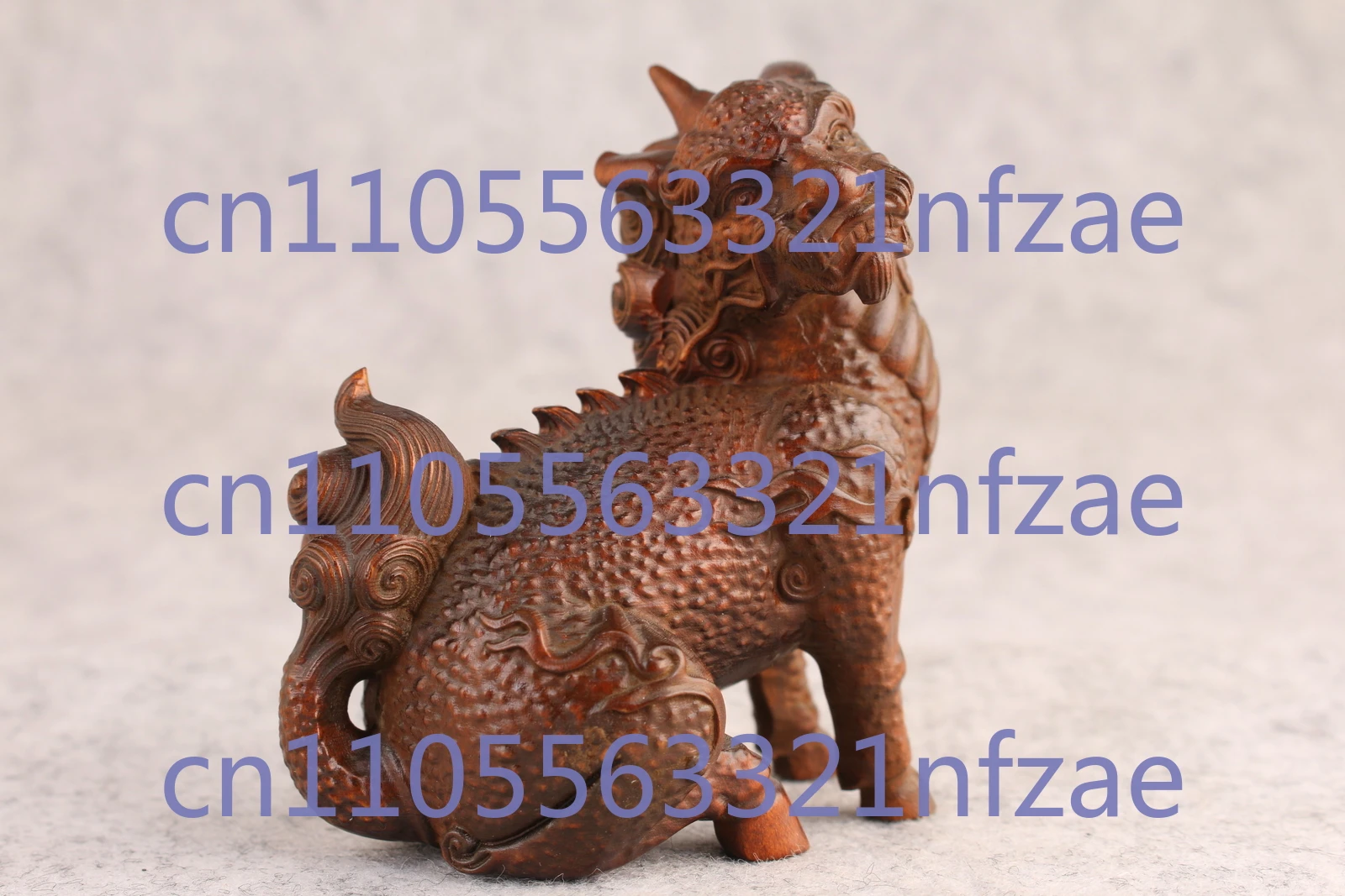 Netsuke الصينية خشب البقس اليدوى مقعد كيرين تمثال الشاي الحيوانات الأليفة فنغشوي آرت ديكو