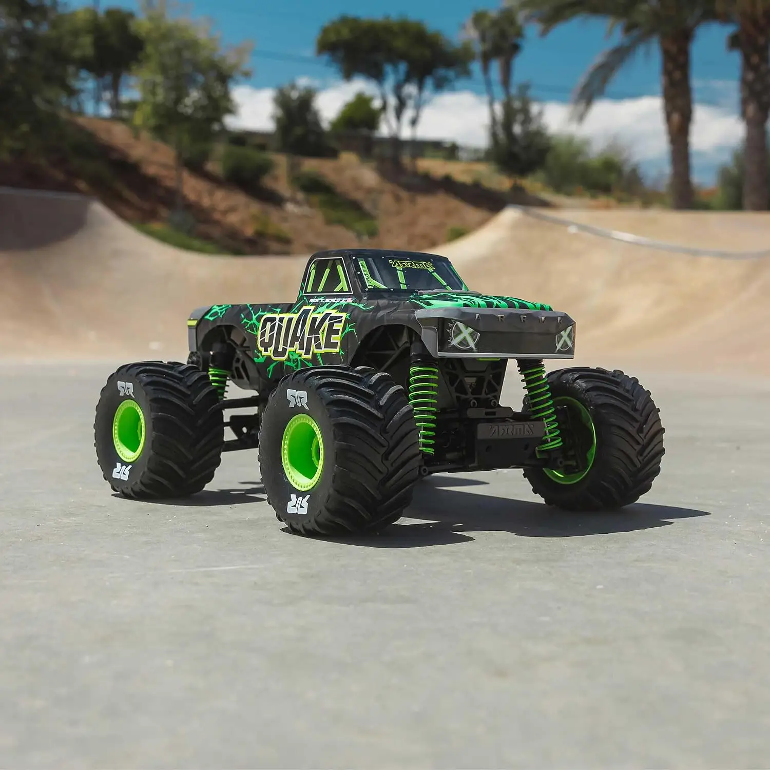 1/16 Scale 4WD Ready-to-Run Brushed Monster Truck in Green, Includes Battery and Charger