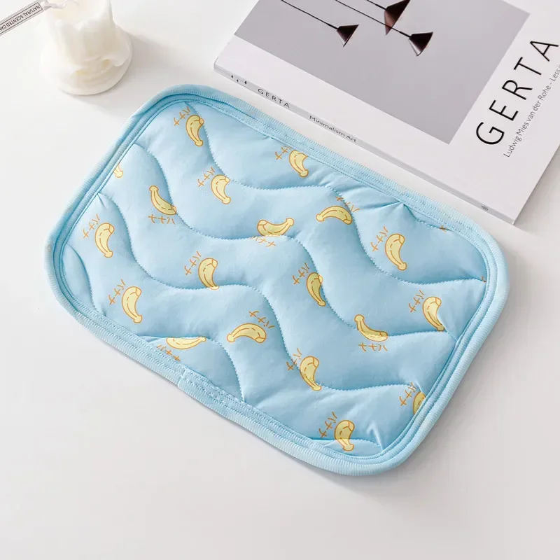 Small Pet Cooler Mat Summer Ice Silk Cool Feeling Pet Mat Hamster Kennel Mat Guinea Pig Chinchilla Rabbit Small Pet Cooling Mat
