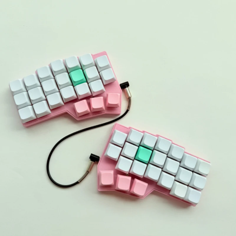 

НОВЫЙ комплект разделенной клавиатуры Corne V4.1, проводная RGB HotSwap, эргономичная конструкция с рогом, поддержка QMK/VIAL, изготовленная на заказ клавиатура для левой и правой руки