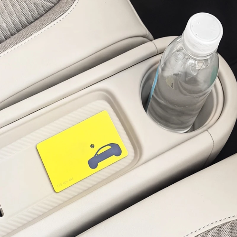 

For Nio Firefly 2025 Upper Storage Box Pad Wireless Charging Silicone Pad Automotive Interior Decoration Modification Parts