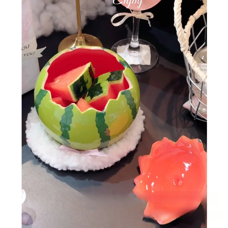 Watermelon Bowl, Cute High-value Household Ceramic Bowl with Large Capacity and Lid, Microwave Can Be Used for Salad Noodle Bowl
