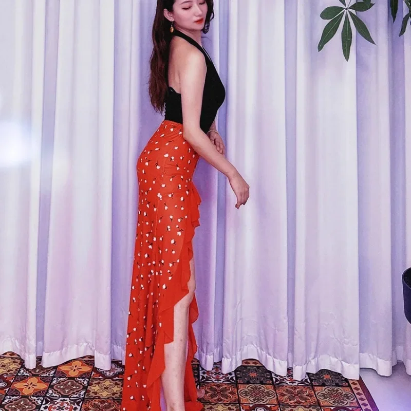 ที่กําหนดเอง Swegal Oriental Belly Dance ชุดแจ๊สดอกไม้สีแดงแยกสะโพกกระโปรงแขวนคอ Tank Top Caderines Danza Arabe