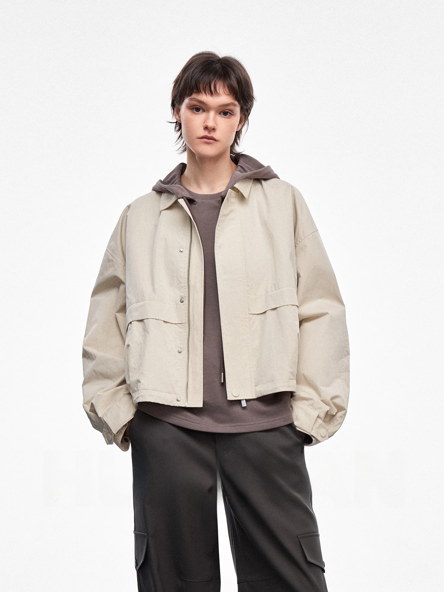 

Hua Jiyan High Densi Slant Texture ort Coat Multi-Piece Hem Pleating Design Cotton Nylon Ladies Outerwear Jaet