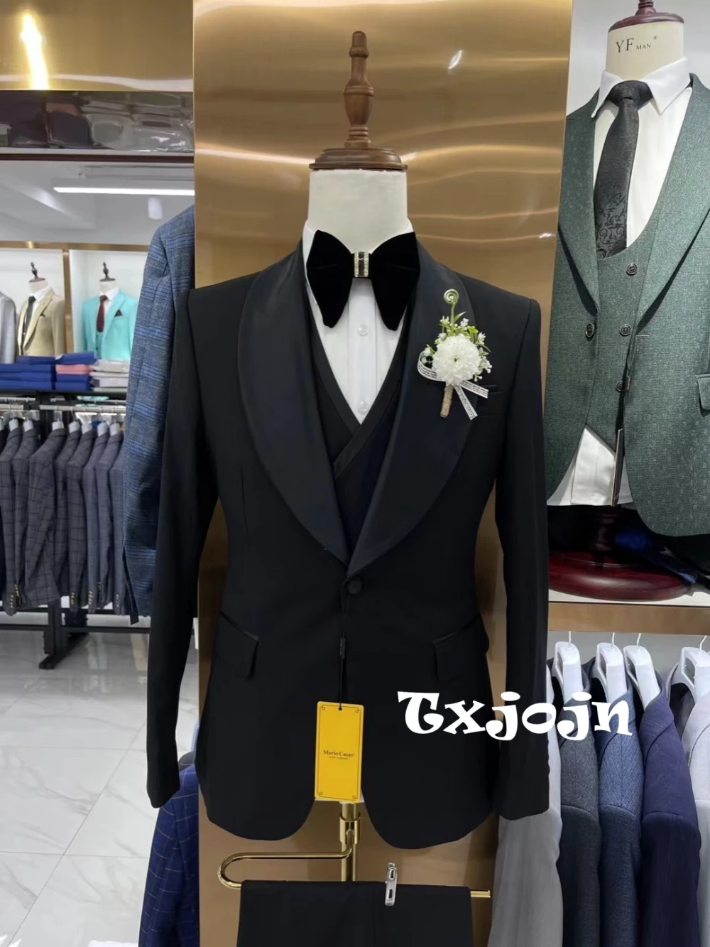 

Black Shawl Lapel Men's Suit Set For Formal Business Activities Popular Men Slim Fit Suits Wedding Groom Tuxedo Customized