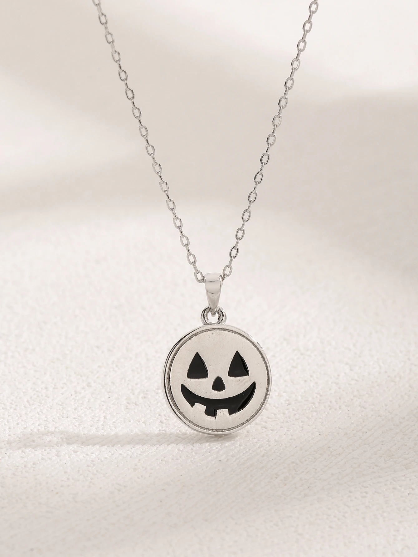 New Personalized Pumpkin Head Simplified S925 Silver Halloween Theme Necklace