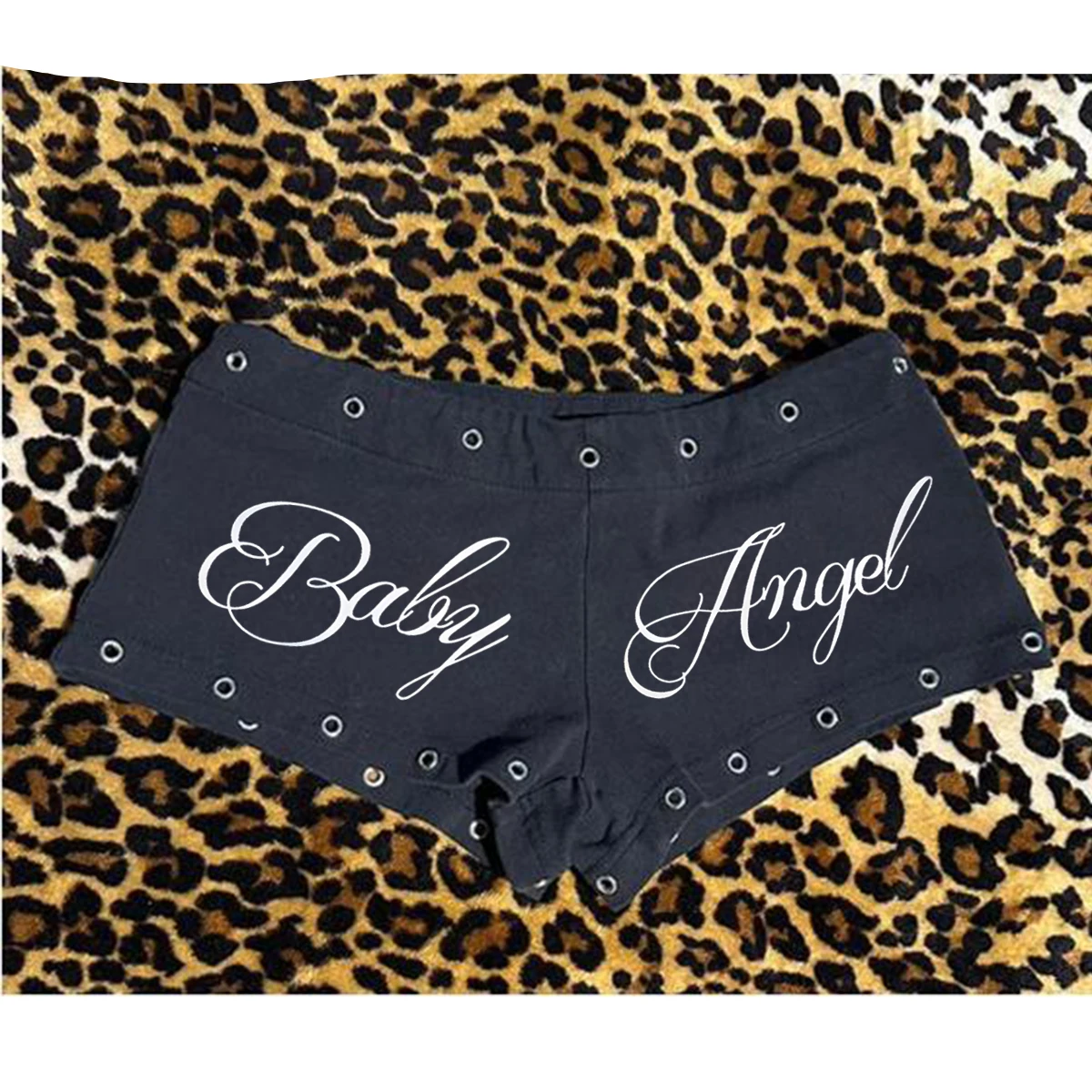 Women's fashionable letter print studded hip-hop mini shorts unique design emo girl sexy slim fit retro versatile streetwear y2k