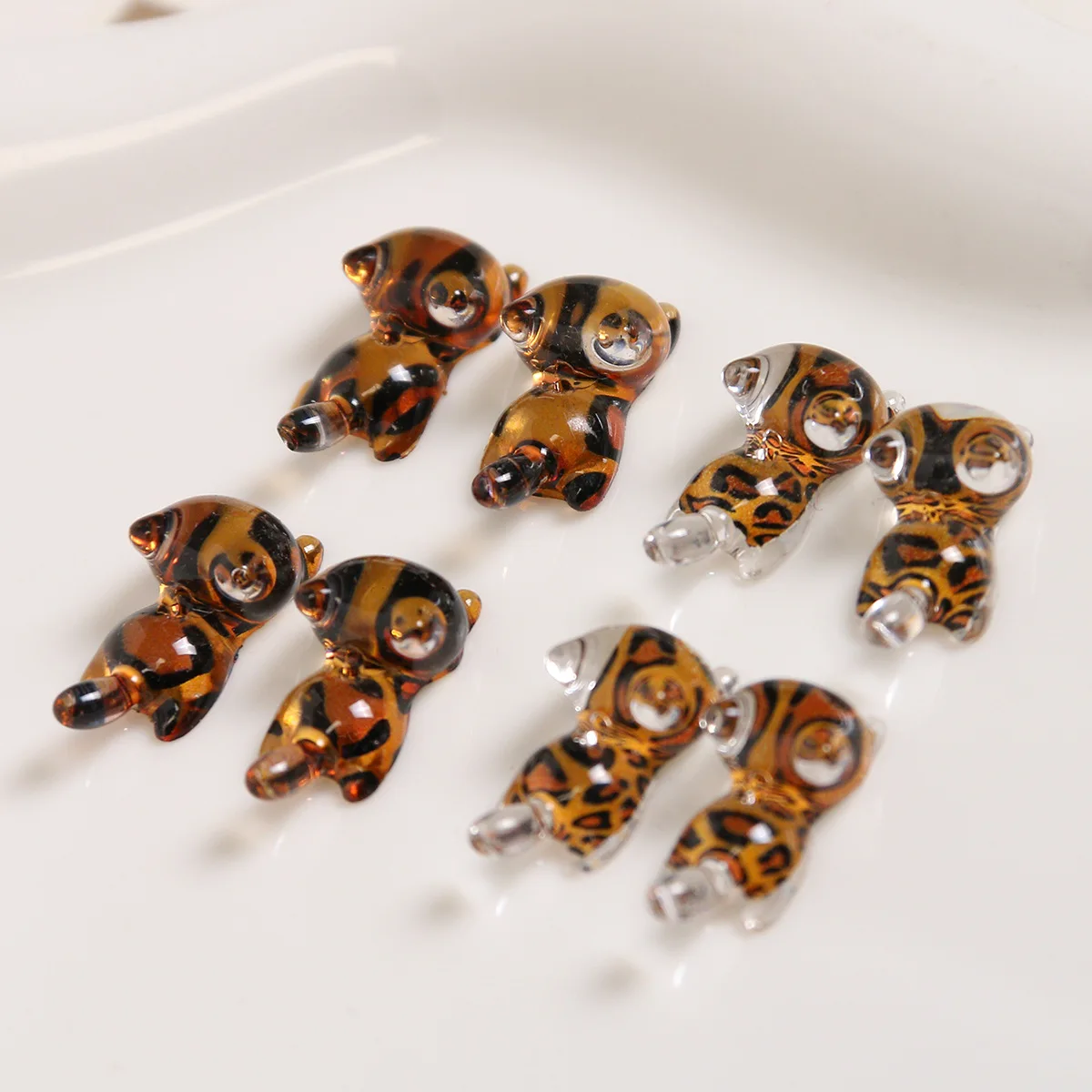 Ins Style Leopard Print Cat Resin Patches Cartoon Mini Running Kitten DIY Jewelry Accessories for Women