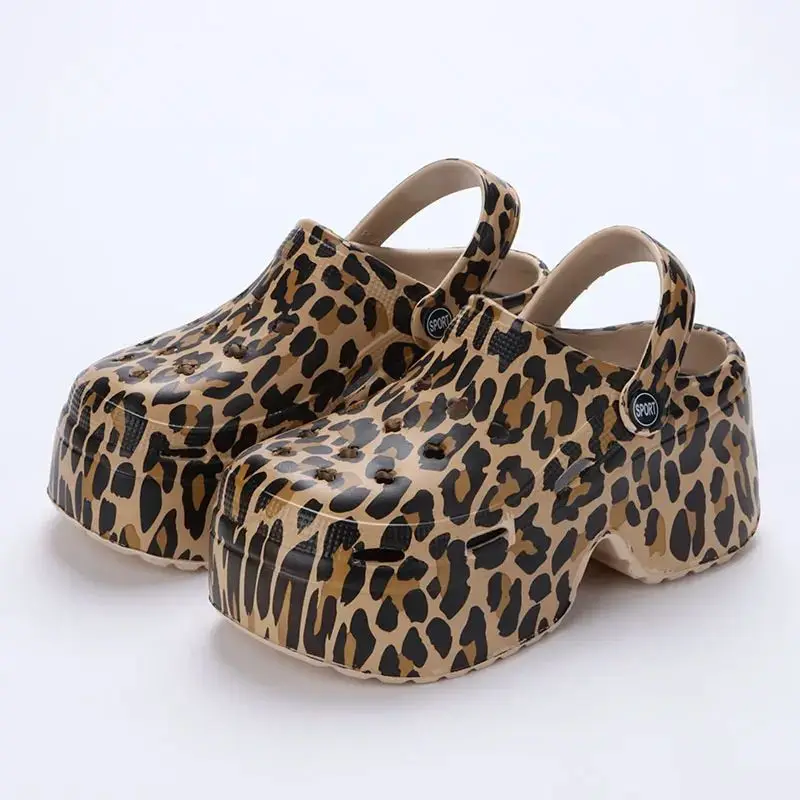 

Leopard Thick Bottom Women's Clogs Closed Toe Chunky Platform Fashion Sandals Flat Heel Booties EVA Shoe Upper for Autumn Season