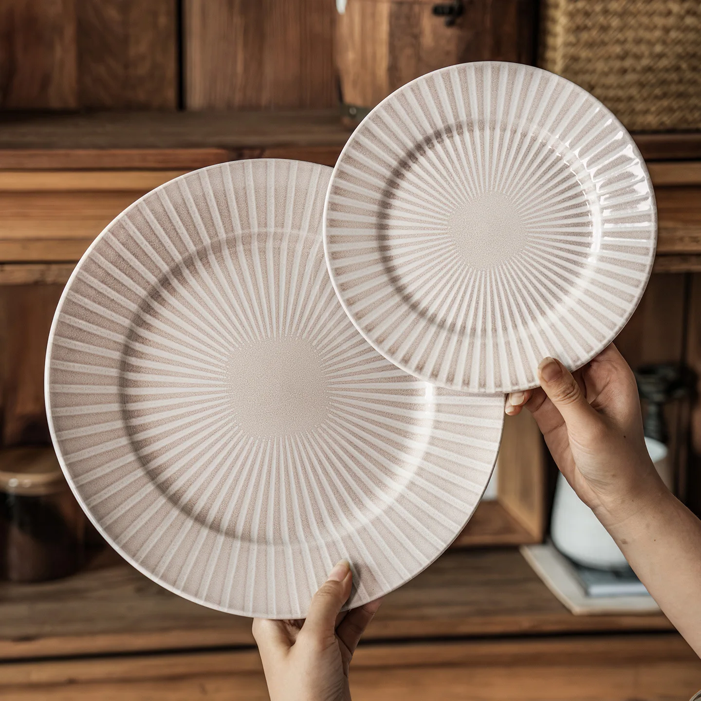 

Винтажная керамическая тарелка в белую полоску, креативный домашний обеденный набор посуды для макаронного десерта