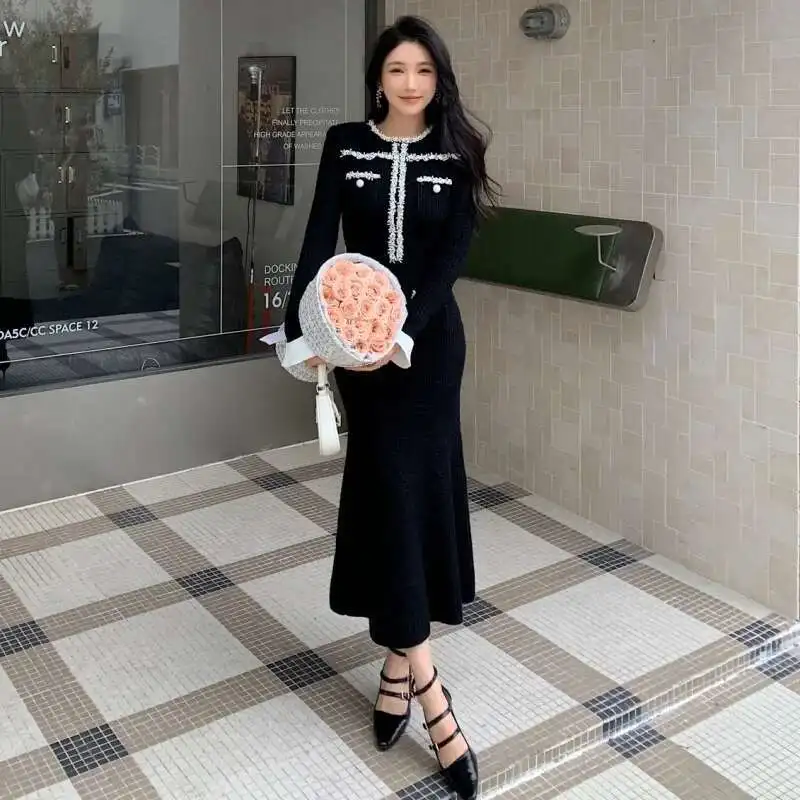 Luxury Quality 2025 Spring Crystal Black Knitted Sweater Long Dresses Women\'s Autumn Pencil Tassel Pearls Party Vestidos
