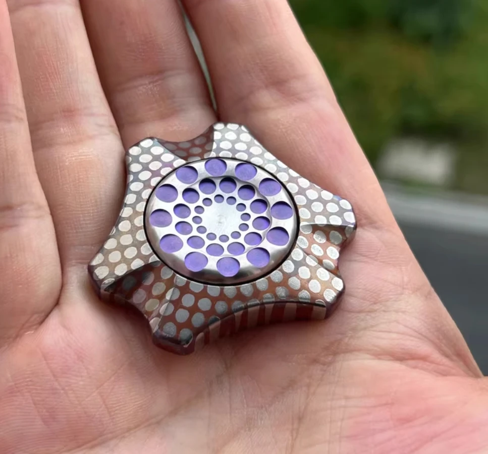 

Б/у EDC Black Cat Dot Сверхпроводящий двусторонний спиннер из фольги, гироскоп на кончике пальца, декомпрессионные игрушки