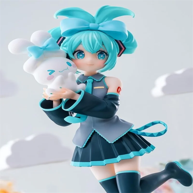 Original sega luminasta hatsune miku com cinnamoroll anime figura pvc modelo decoração de mesa estatueta coletar meninas presente aniversário
