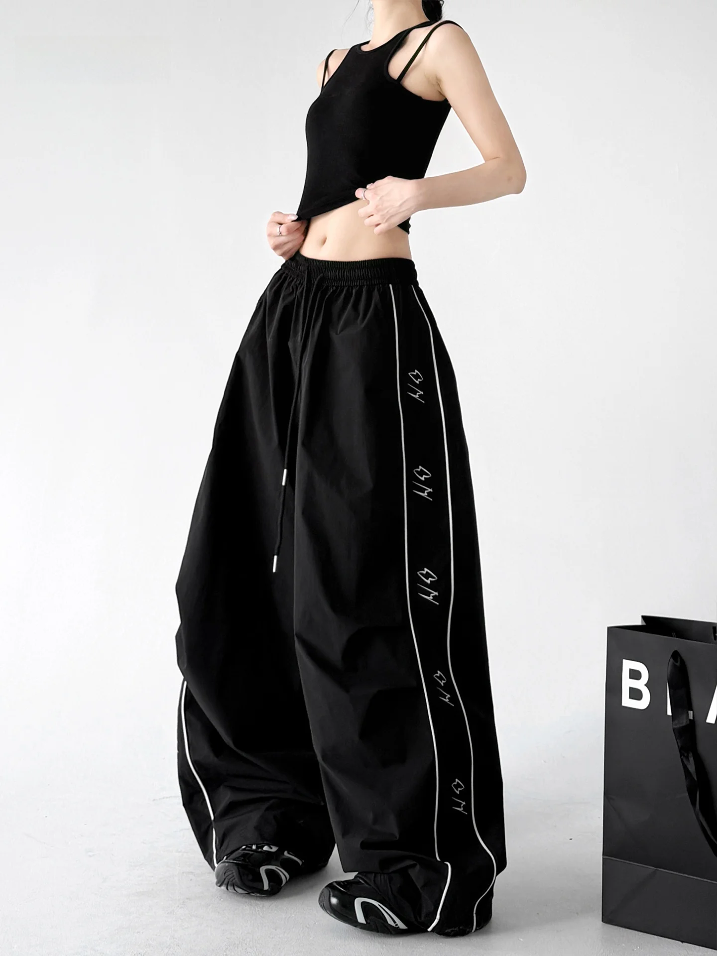 Black Quick Dry Outdoor Hiking Pants Women's Summer 2026 Loose Cuffed Sports Casual Trousers High Waist Polyester Fabric