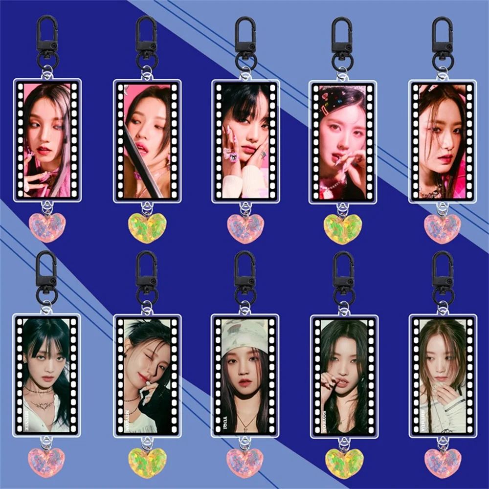 Kpop (G)I-DLE Sleutelhanger Yuqi Acryl Figuur Sleutelhanger Soyeon Miyeon Minni Tas Hanger Rugzak Accessoires Ornament Fans Cadeau