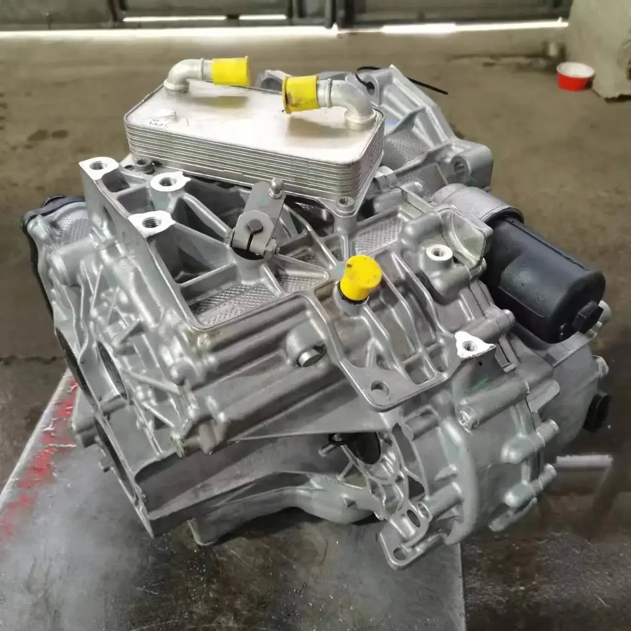 

DQ381 0GC DSG Remanufactured Automatic Transmission Gearbox 7 Speed High Working Function Hot Sale