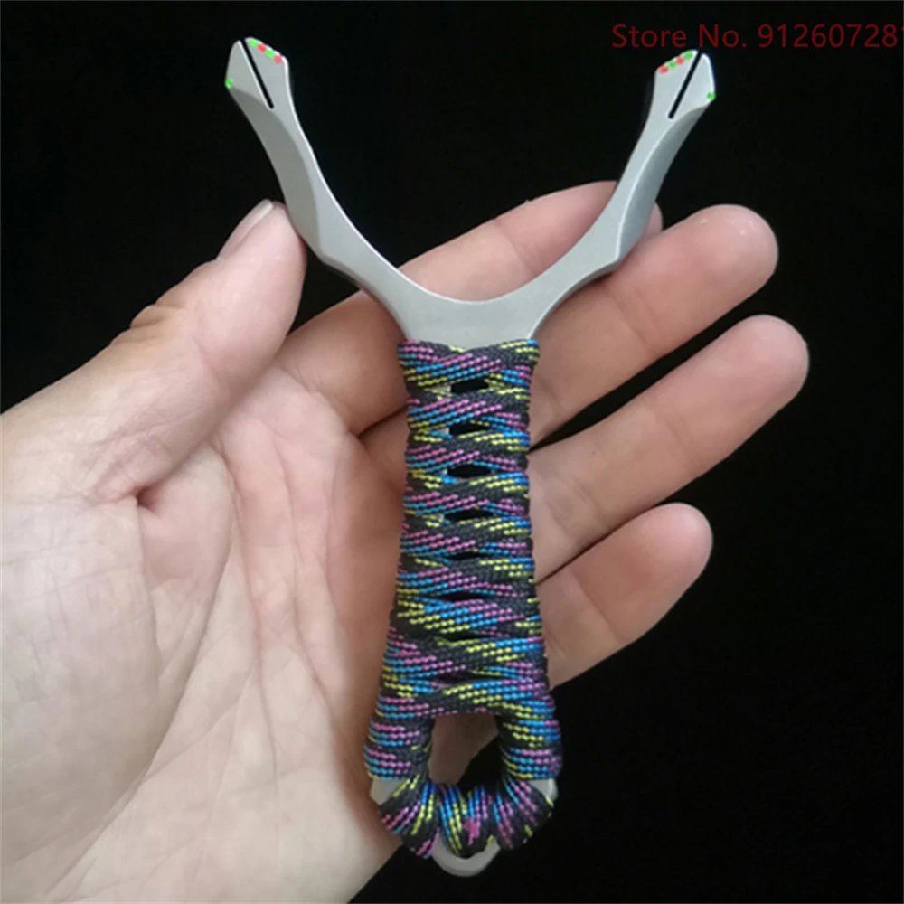 

High-quality Outdoors Titanium Alloy Hunting Slingshot with Flat Rubber Band Shooting Tactical Game Equipment Catapult Toys Bow