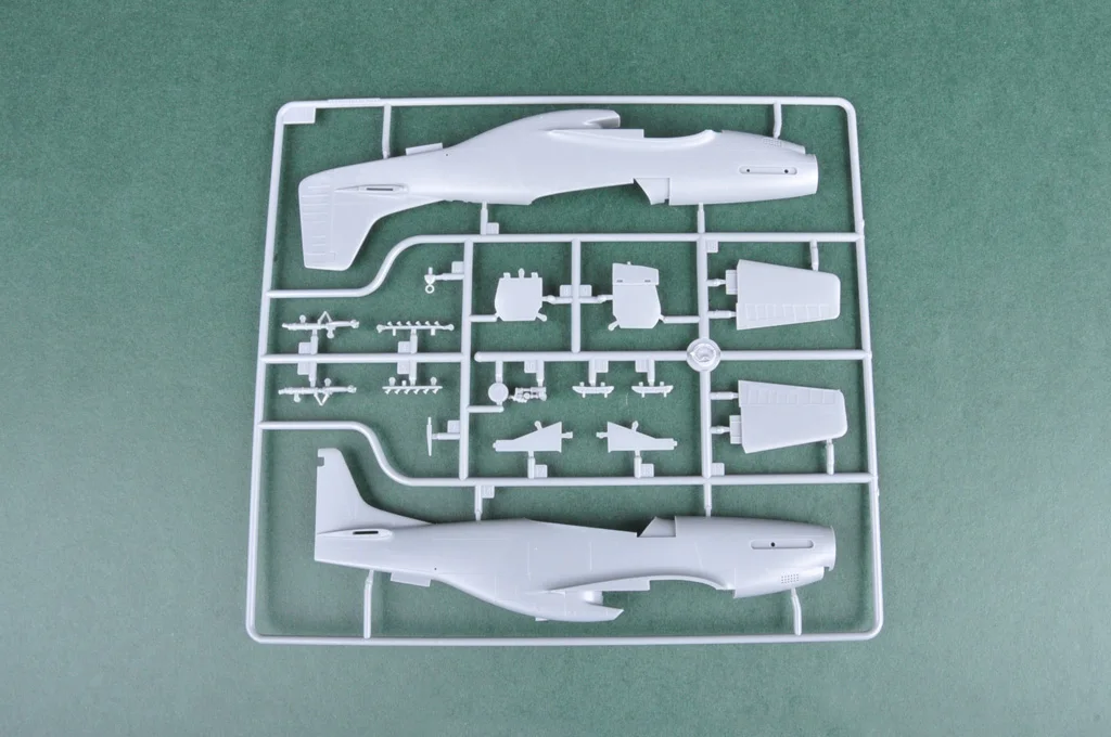 HobbyBoss 85802 1:48 Scale US P51 P-51D Mustang IV Fighter Plane Aircraft Military Plastic Assembly Building  Model Kit