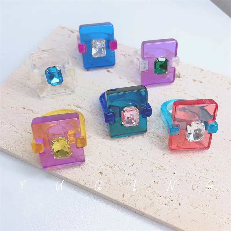 Bohemia Exaggerated Resin Ring For Woman Acrylic Metal Strips Are Red And Green Square Resin Color Ring Punk Jewelry Accessories