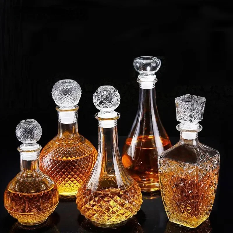 Novelty Design Multi Styles Barware Wine Glass Bottle 250-1000ml Lead-free Glass Whiskey Decanters for Liquor Bourbon Scotch