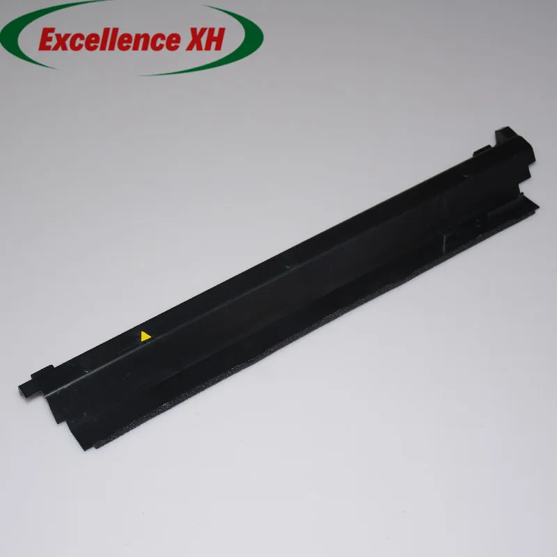 

2pcs. Developer unit cover seal for Xerox DCC 7600 6500 5500 5580 6680 7780 550 560 C75 J75 5065 6550 240 250 242 Copier Parts