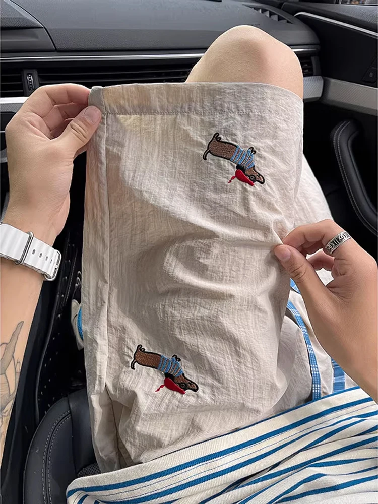 速乾性アメリカンソーセージ犬刺繍ショーツ男性夏のデザインルーズカジュアルワイドレッグビーチカップル 5 クォーターパンツ