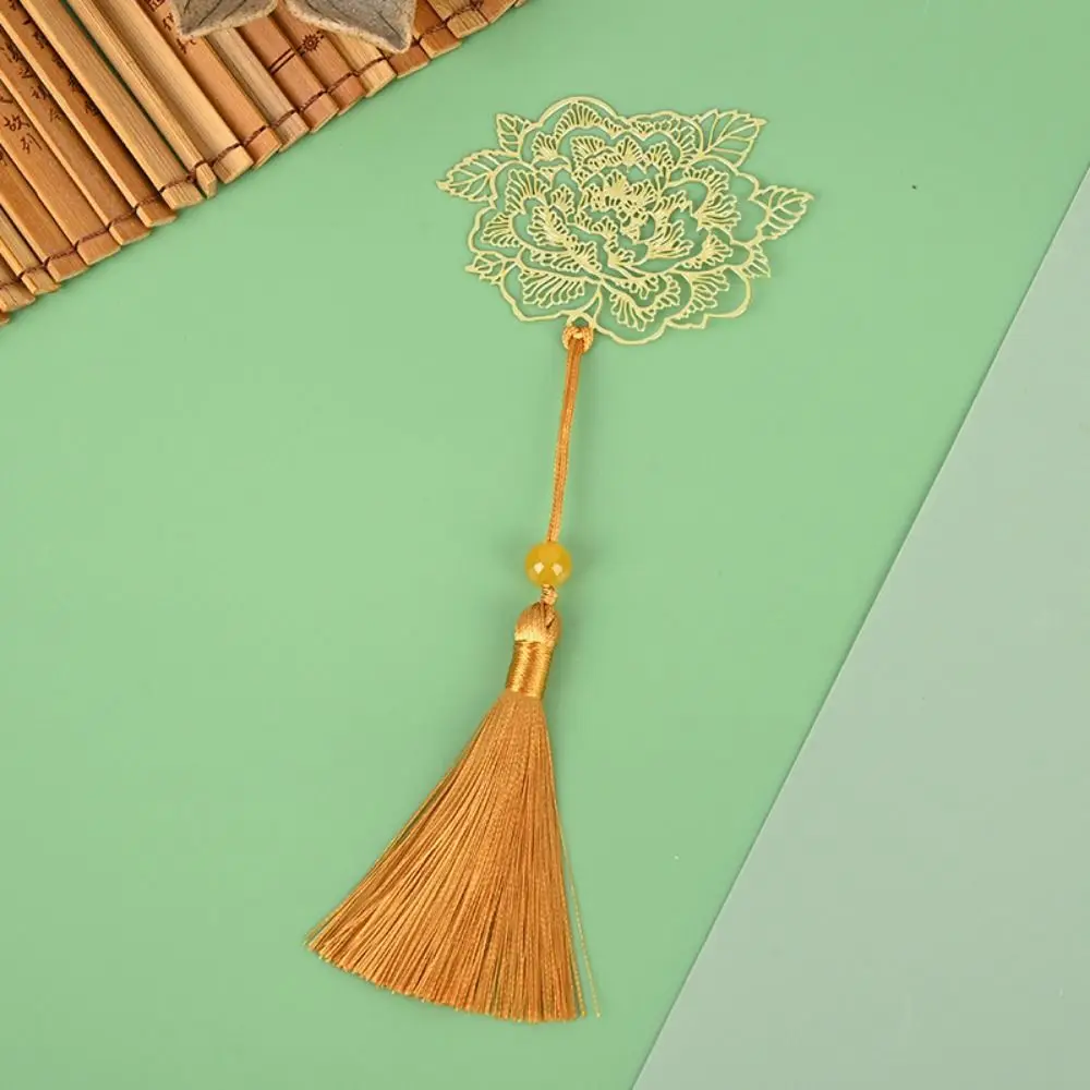 Creative Metal Flower Bookmark Peony Flower Tassels Metal Bookmark Hollowing Out Pendant Flower Hollow Bookmark Book Holder