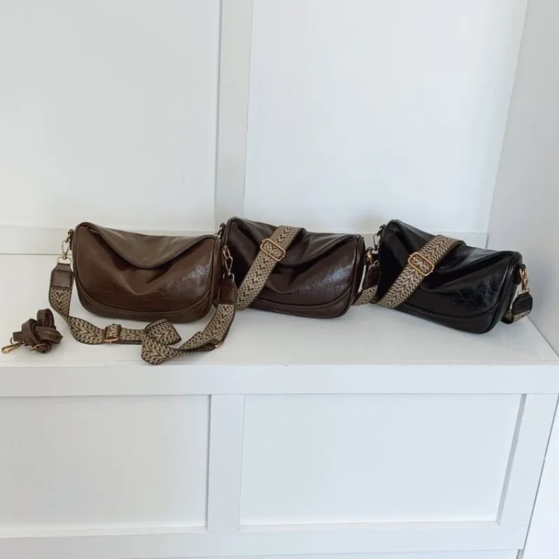 Women's Designer Diaper Bags: Classic Leather Crossbody Messenger, Minimalist Vintage Elegant Fashionable Large Capacity Tote