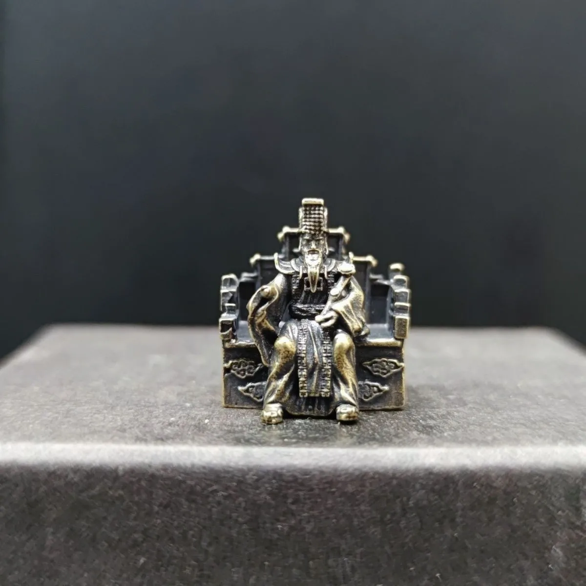 Brass Mini Jade Emperor Figurine Chinese Deity for Car Decor Bonsai Fish Tank Display Statue