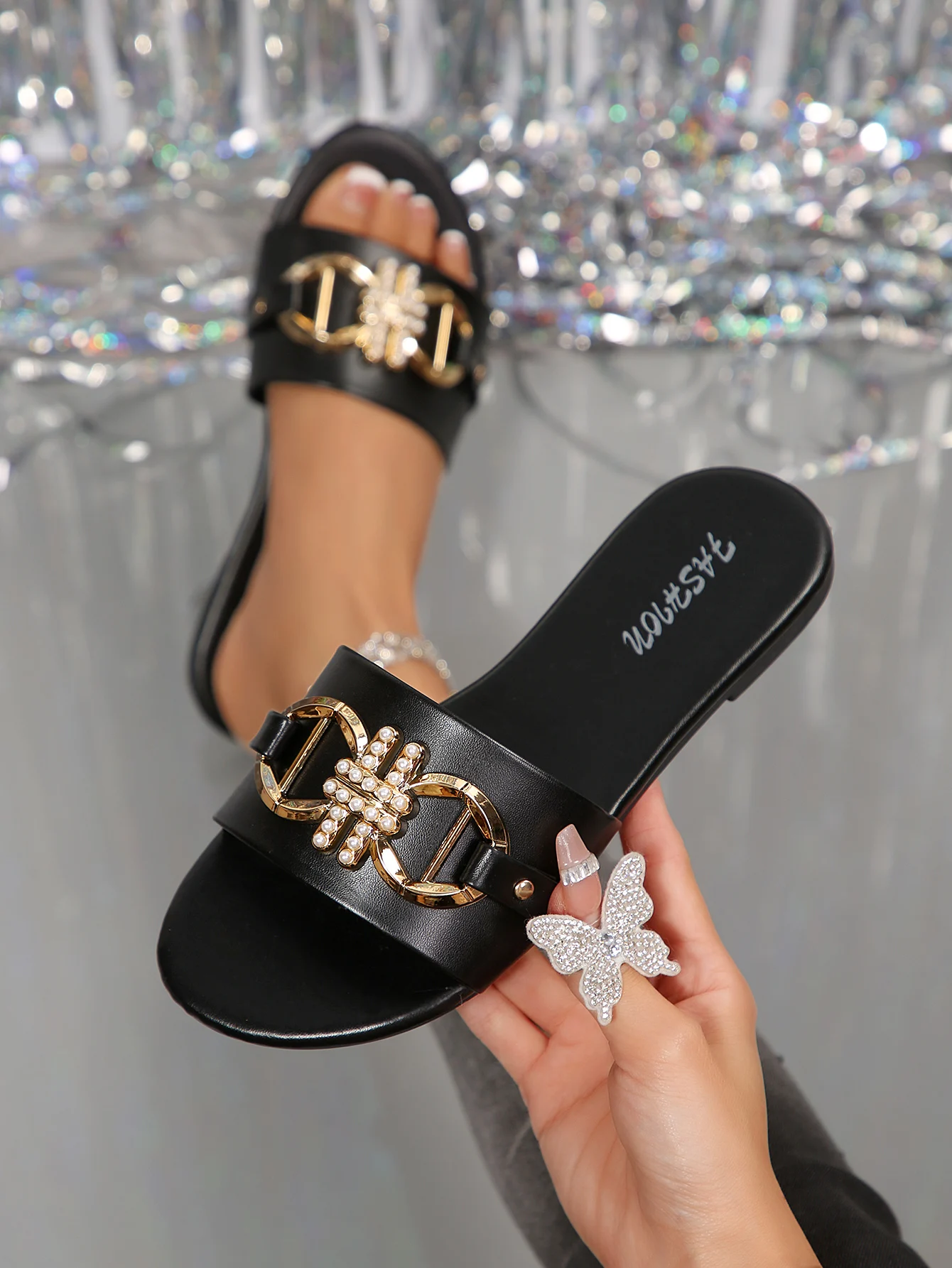 2026 Modische Designer-Luxus-Flachschuhe für Damen – Sommer, Outdoor, Strand – Hochwertig mit Blumen- und Muster-Verzierung – Detail 1