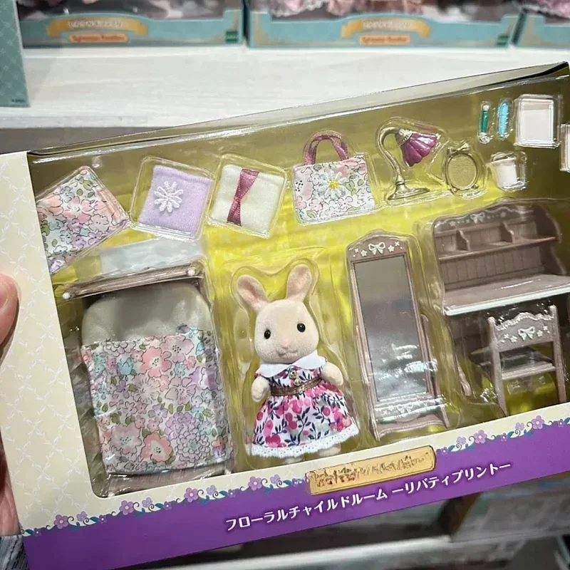 

2024 New Anime Sylvanian Doll Vintage Rabbit Family Figures Toy White Rabbit Family Play House Toy Girl Families Christmas Gift