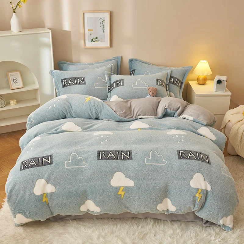 Warm Quilt Cover Cartoon Style Duvet Covers Velvet and Plush Bed Linen housse de couette Home Comforter Covers (No Pillowcase)