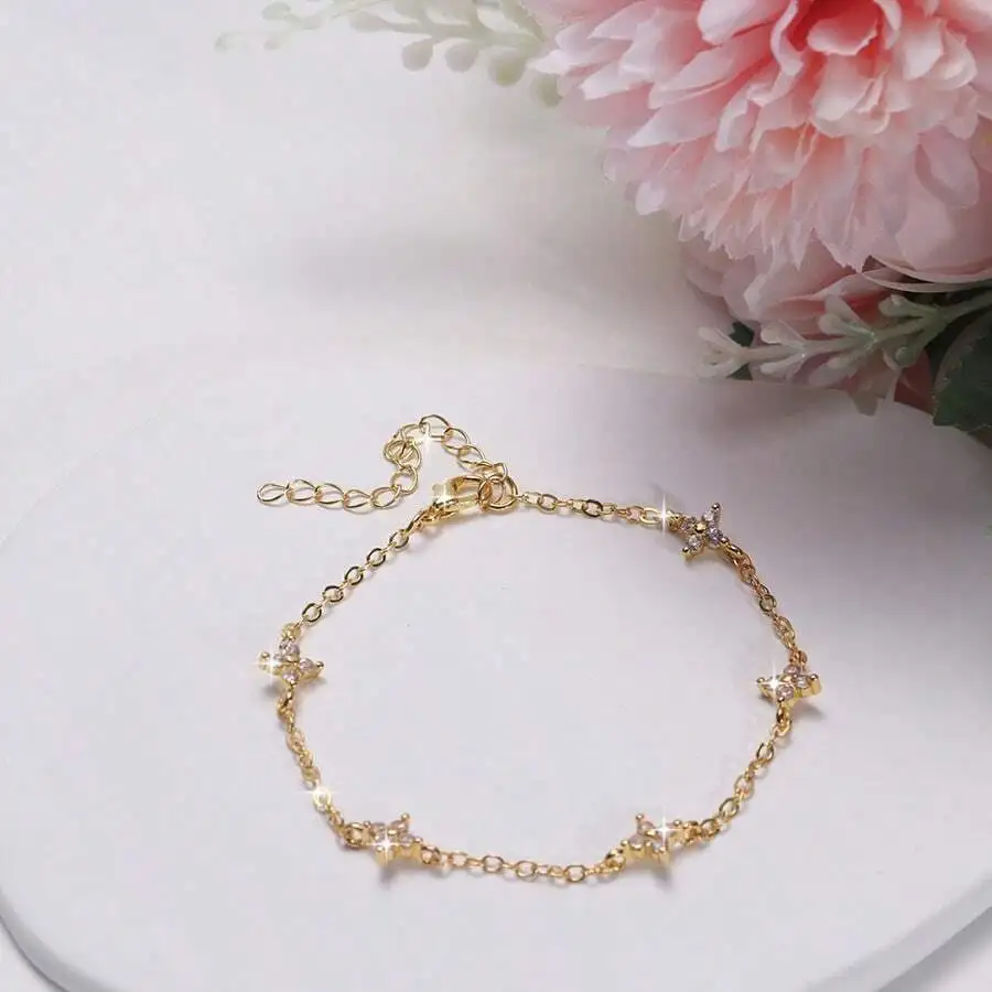 Elegant Waterproof Mini Zirconia Flower Pendant Bracelet