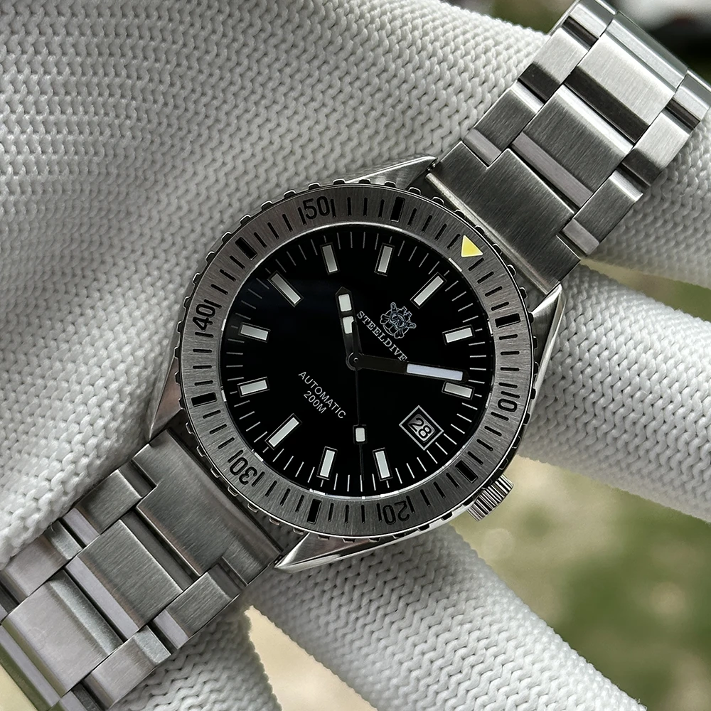STEELDIVE Official SD1927 BGW9 Lumimous 42MM Case Steel Bezel Sapphire Glass 200M Waterproof NH35 Automatic Mens Dive Watch - view 6