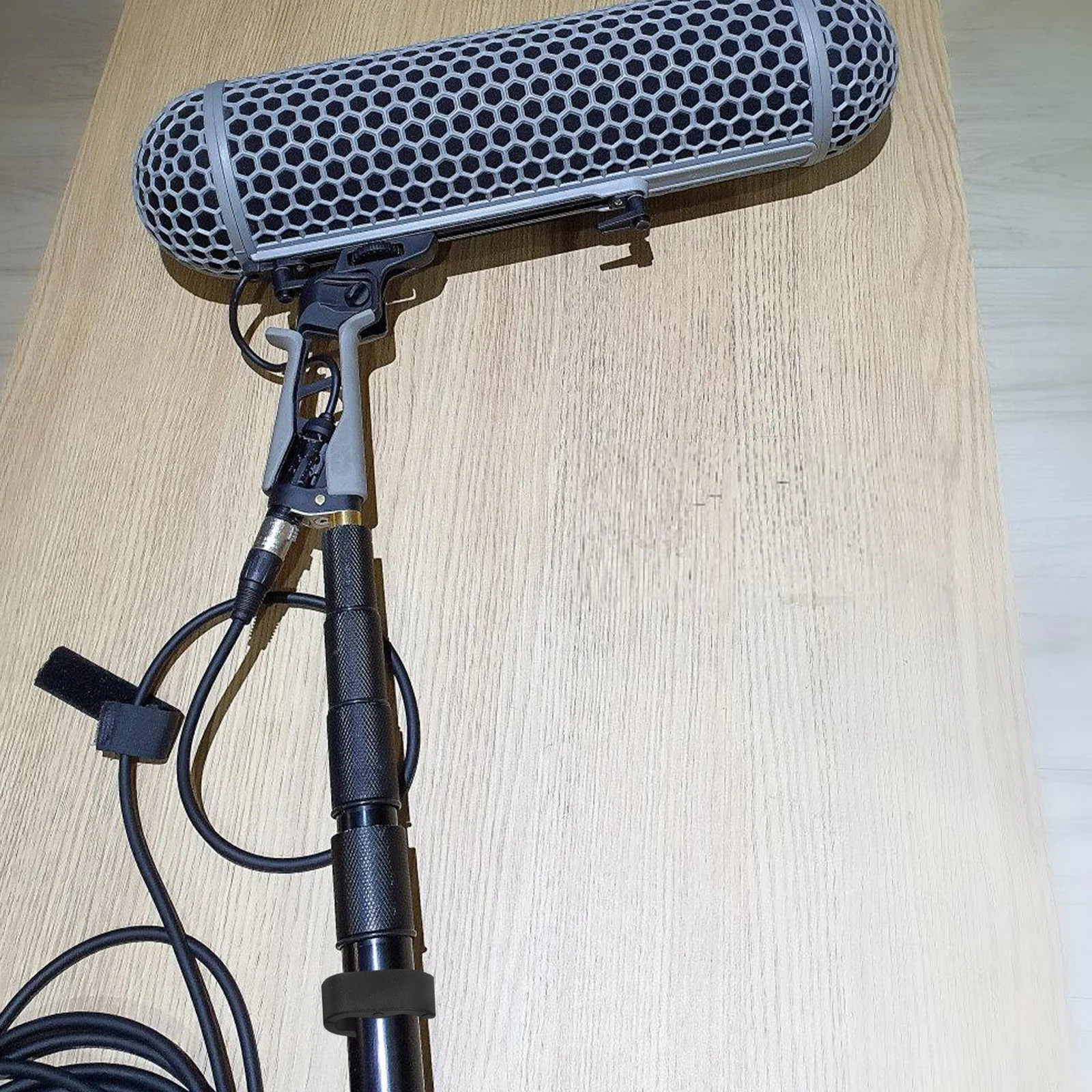 

10Pcs Microphone Cable Holders Durable Plastic Mic Clips for Home Stage Concert Mic Cable Clip Plastic Clips Cord Clip