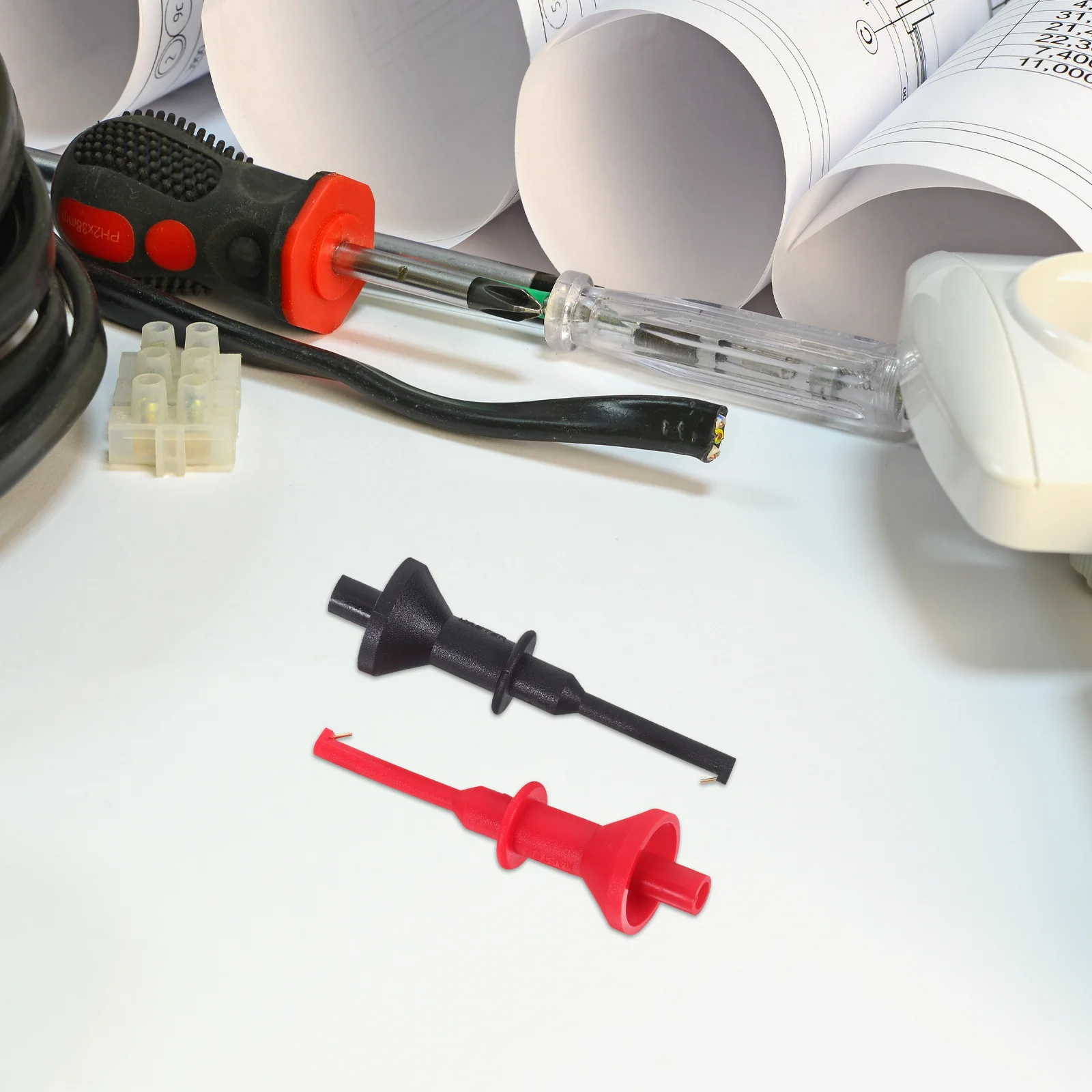 

2Pcs Multimeter Testing Hooks 4mm Threaded Retractable Clip Probe Electrical Test Hook Clips for Voltage Continuity