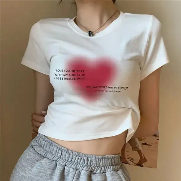 

Женская короткая футболка с надписью «With Love In English Print»