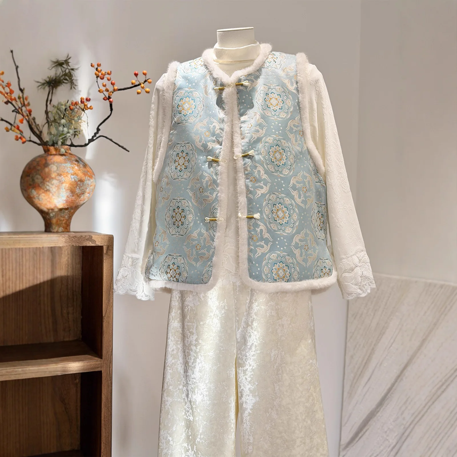 

Young Sle Thiened Cotton Women's Vest Light Blue Double-sided Wear Traditional Chinese Patterned Outerwear Autumn Winter