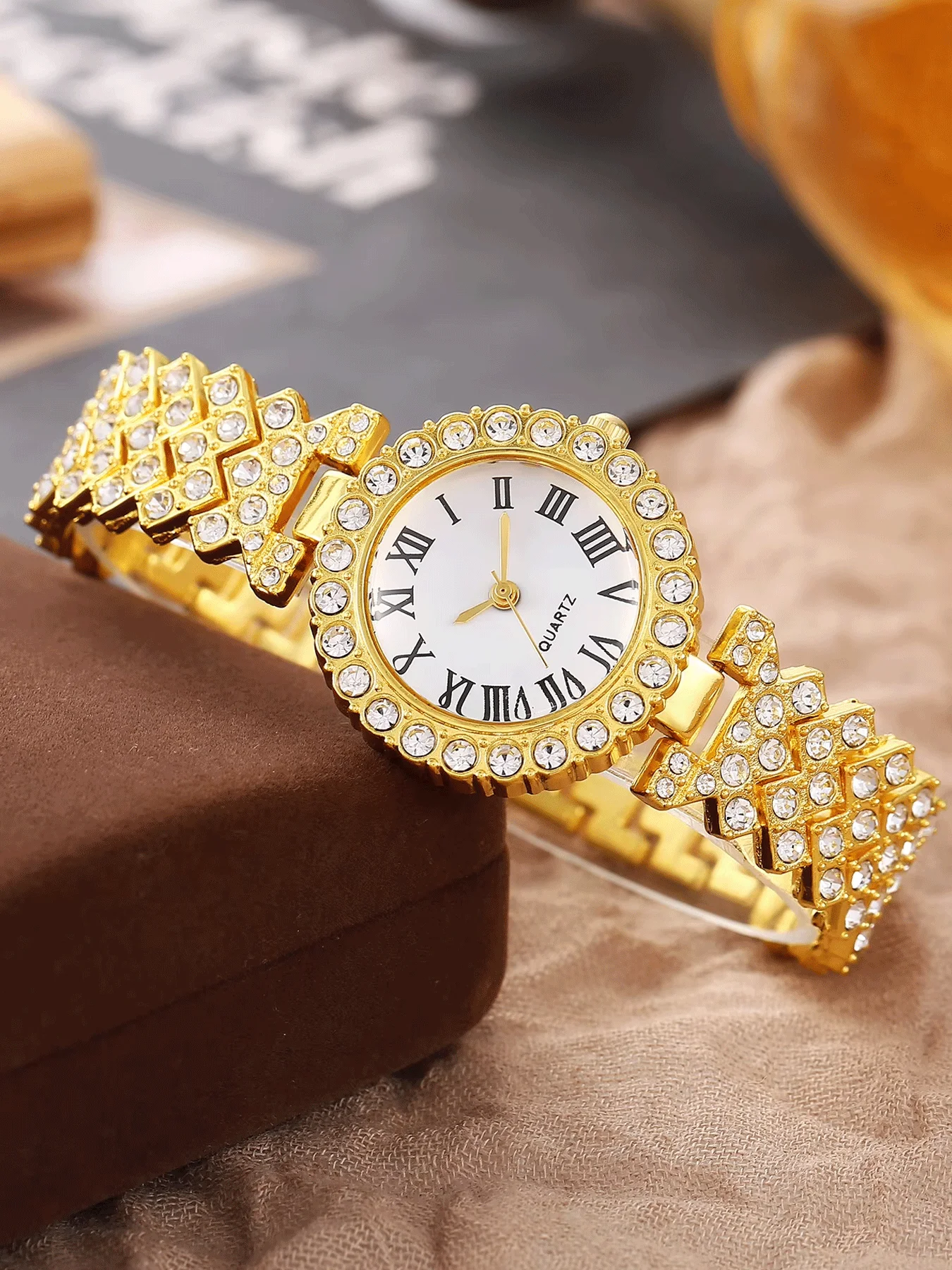 2-piece fashionable round versatile design, light luxury women's watch, women's high-end feel, business temperament set